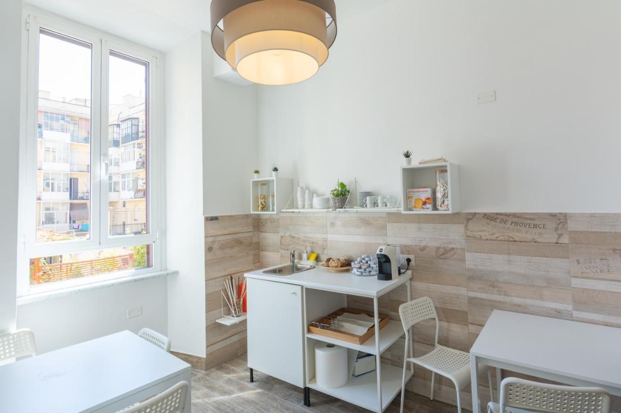 Отель Shine House Рим Экстерьер фото