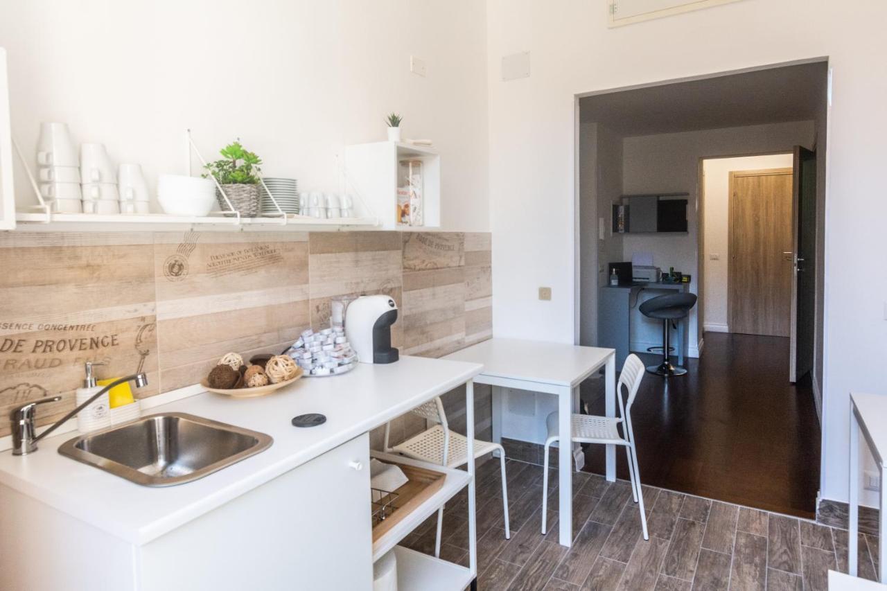 Отель Shine House Рим Экстерьер фото