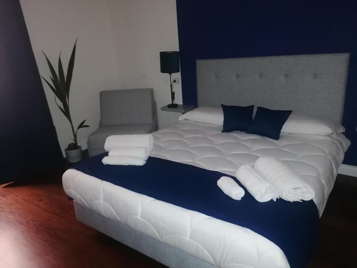 Отель Shine House Рим Экстерьер фото